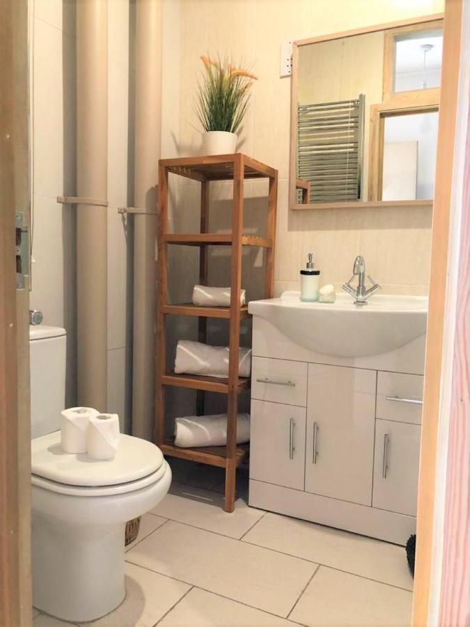 Studio Flat Without Kitchen At Kentish Town 伦敦 外观 照片