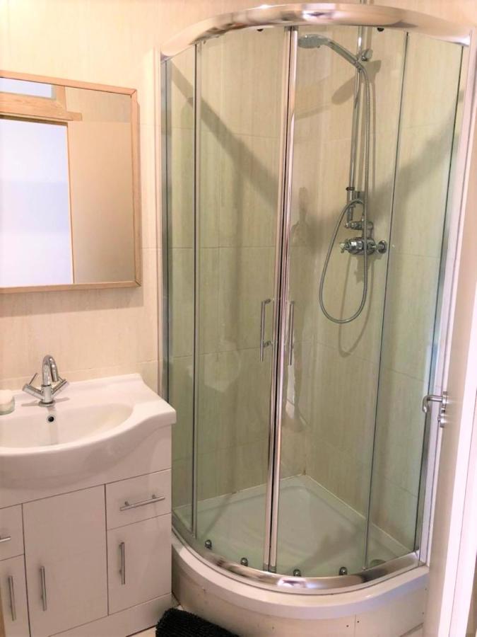 Studio Flat Without Kitchen At Kentish Town 伦敦 外观 照片